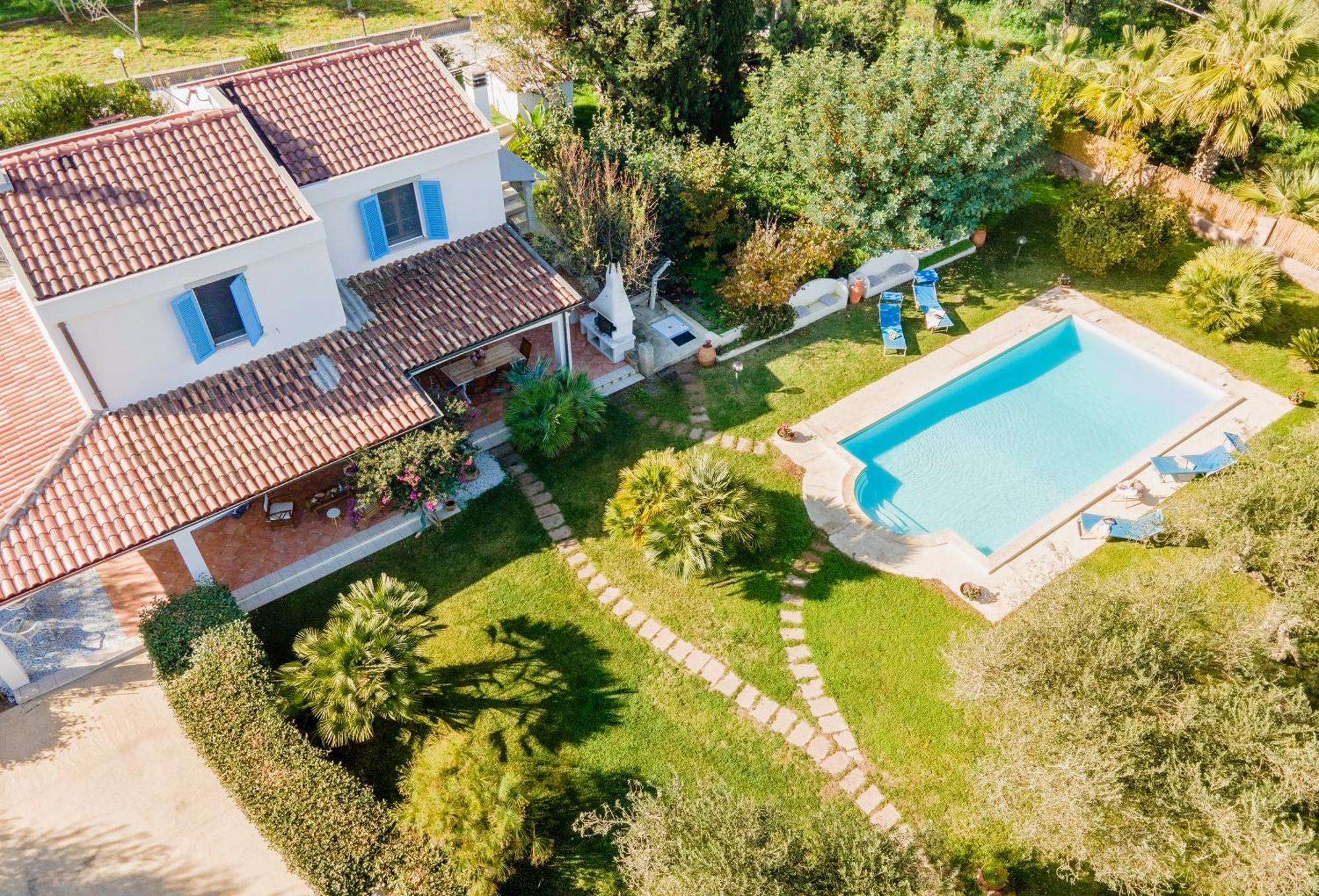 Alghero Villa Josephine Con Piscina E Parco Per 8 Ospiti Exterior photo